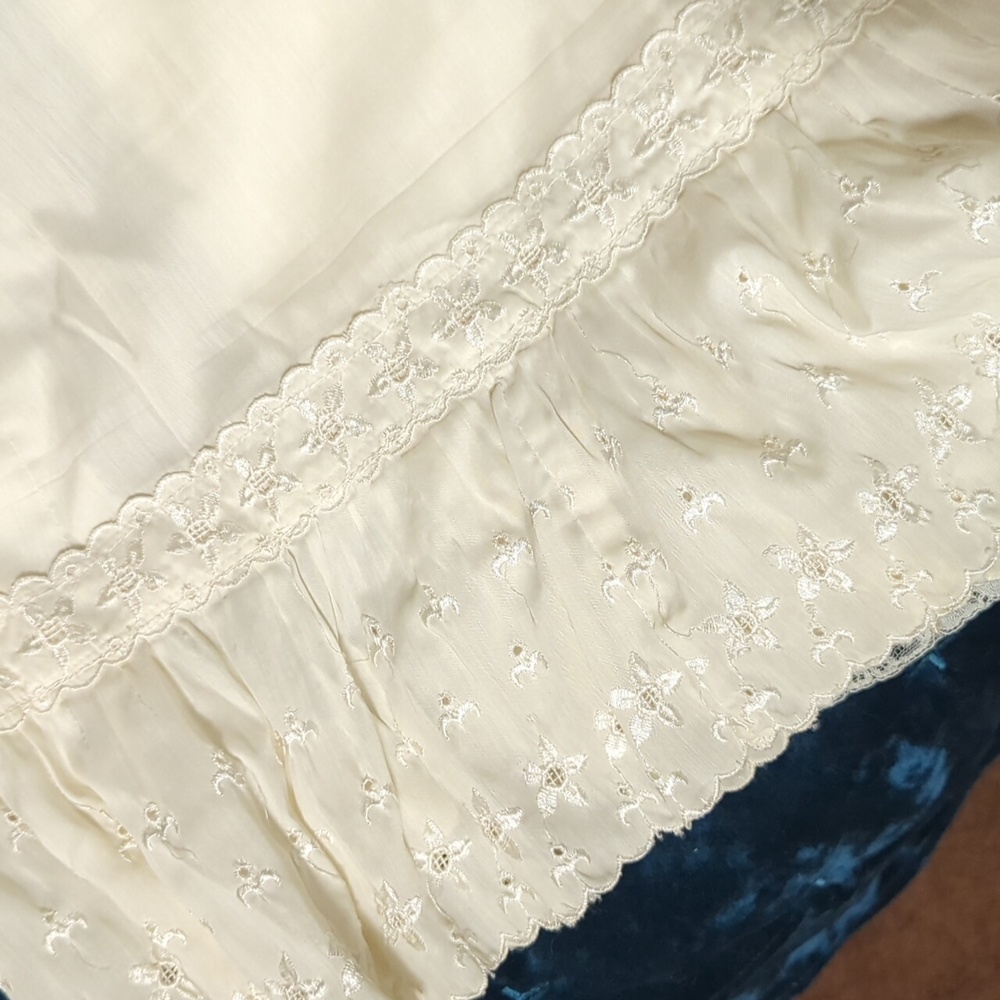 Vintage slips bundle of 2- app. Size medium - Picture 4 of 6